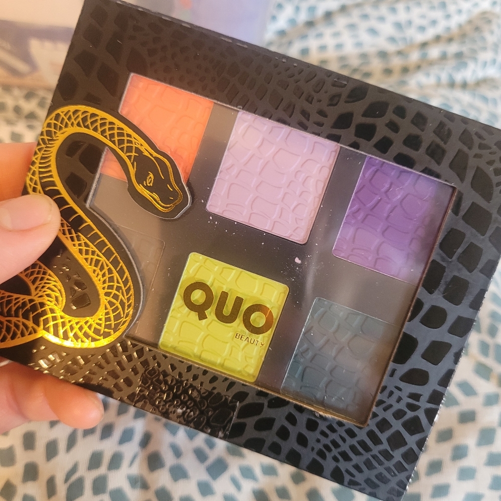 Quo Beauty Eye Shadow Palette Halloween Collection brand new